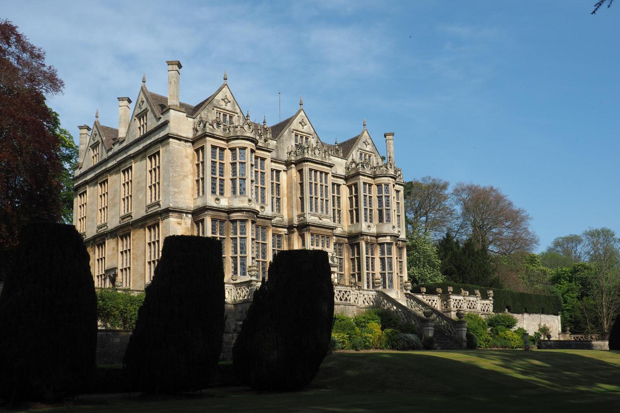 The Hall - Historic Grade I-Listed Jacobean Mansion 埃文河畔布拉德福 外观 照片