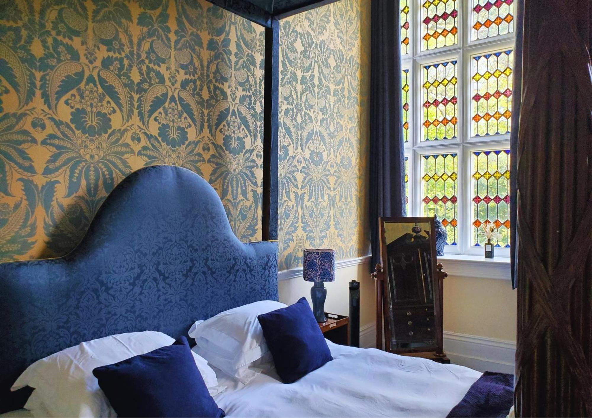 The Hall - Historic Grade I-Listed Jacobean Mansion 埃文河畔布拉德福 外观 照片